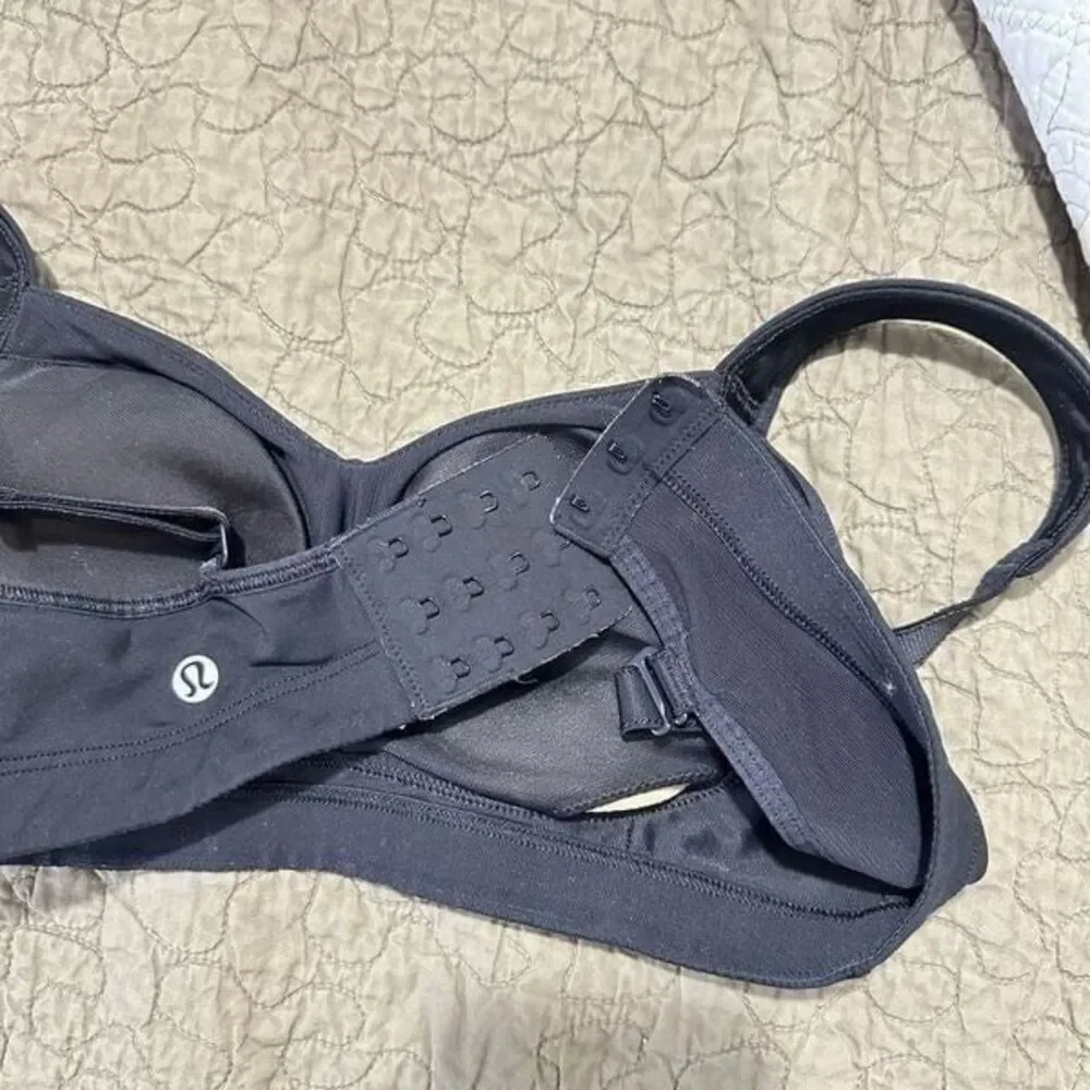 lululemon athletica excellent preowned